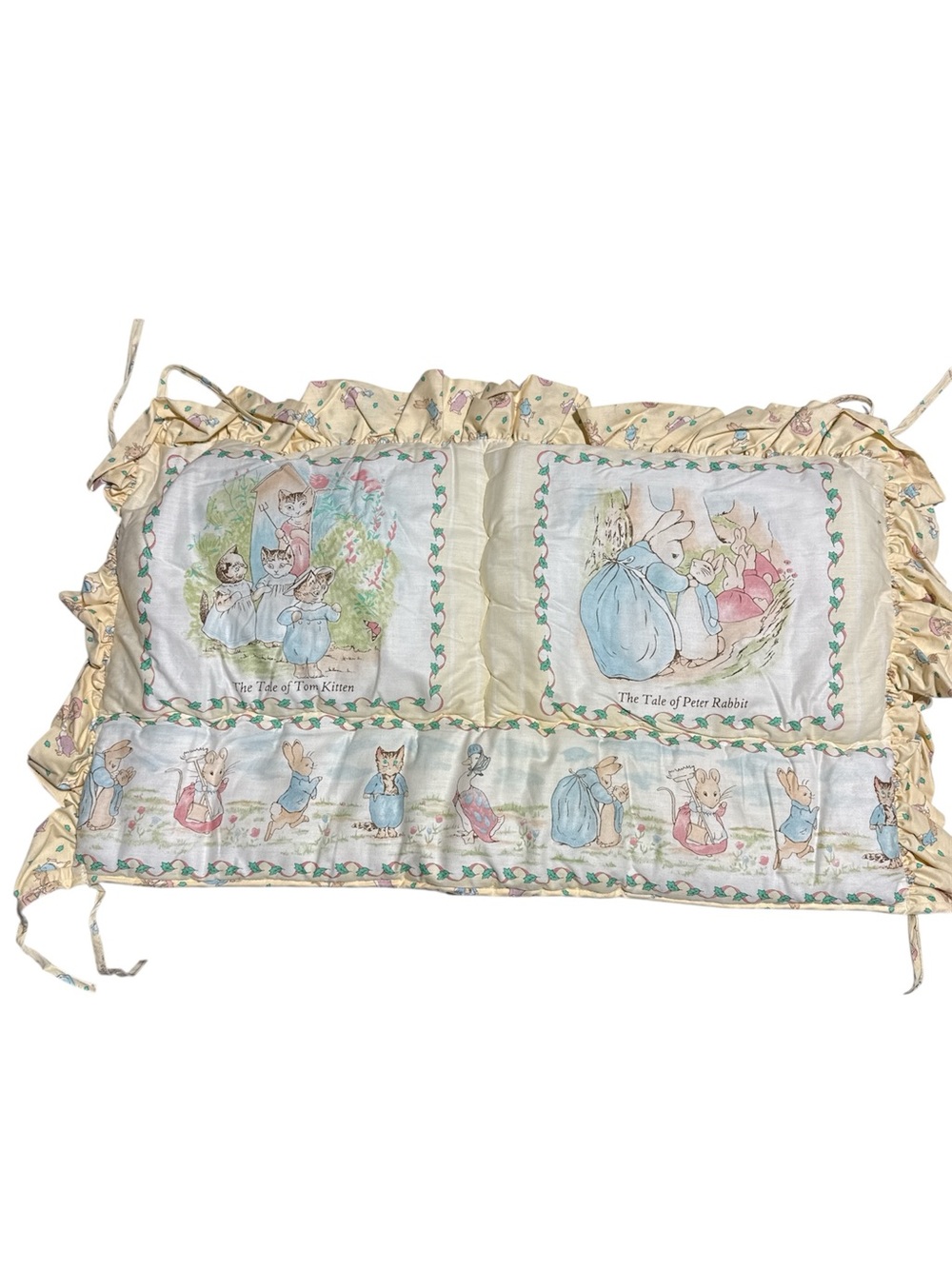 Vintage Beatrix Potter Quiltex 3pc Nursery Decor Bumper Wall Hanging